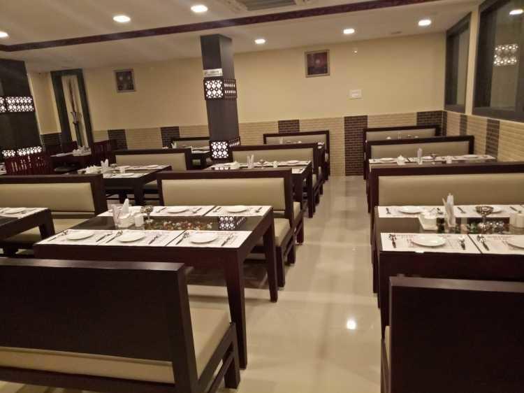 Hôtel Bright Palace Restaurant And Residency à Shimoga Extérieur photo